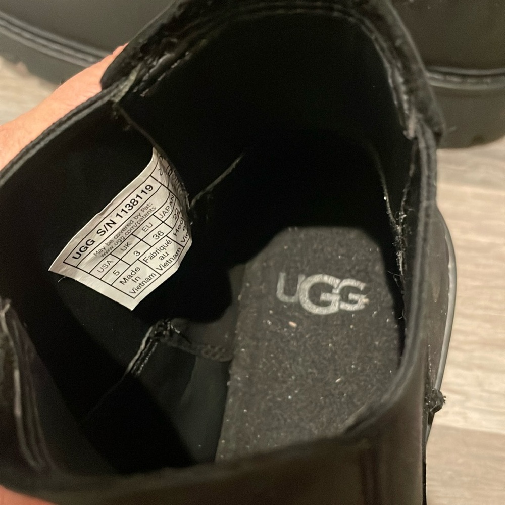 Ugg Loxley Boot - Picture 14 of 14